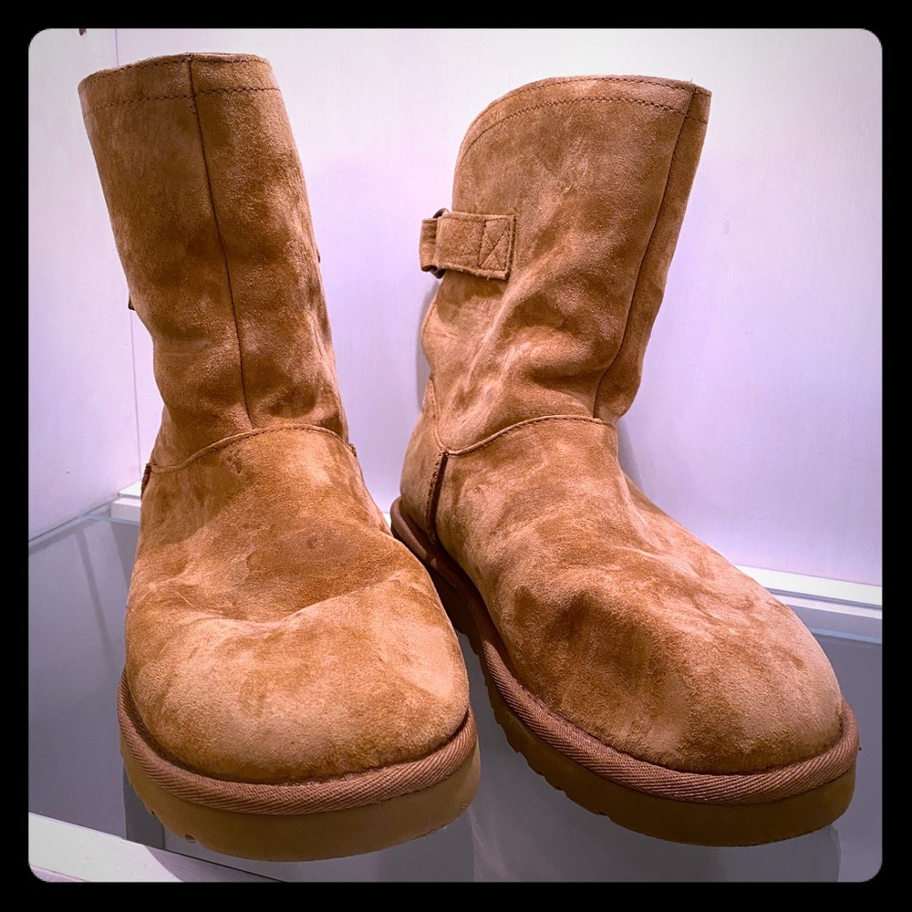SOLD Ugg Remora Boots in Chestnut